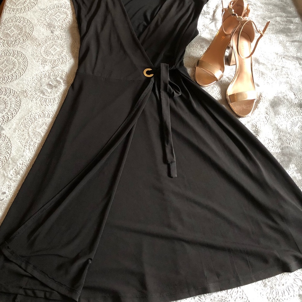 Chic Black Ivanka Trump Wrap Dress